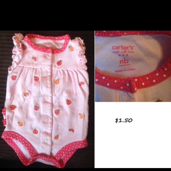 Carter's newborn outfit