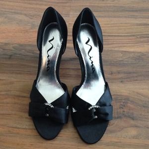 Black formal party heels with rhinestone detail