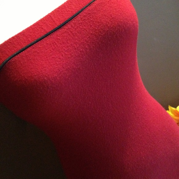 BRAND NEW STRAPLESS DRESS ๐HP๐ - Picture 2 of 3
