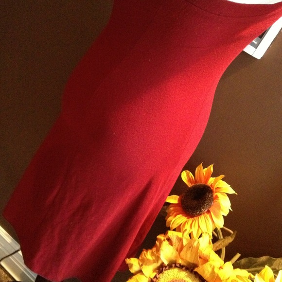 BRAND NEW STRAPLESS DRESS ๐HP๐ - Picture 3 of 3