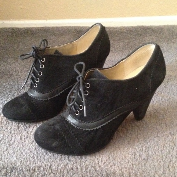 Oxford booties