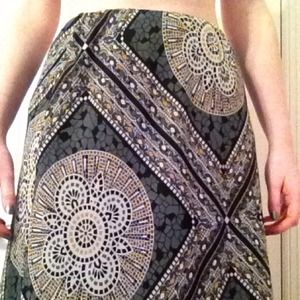 Flowy skirt