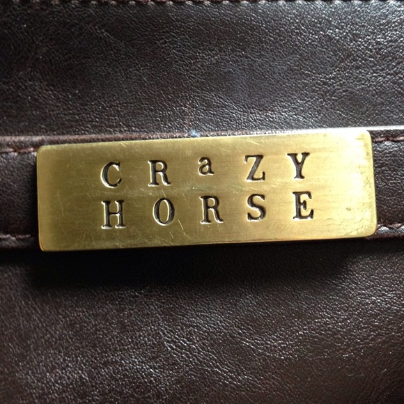 Crazy Horse distressed vegan purse - Picture 2 of 3
