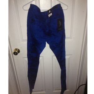 Acid wash rock & republic jeans