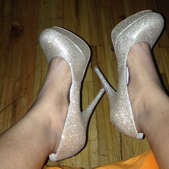 Gold glitter heels