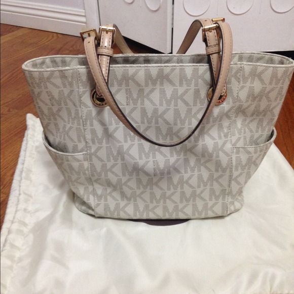 Michael Kors vanilla monogram purse