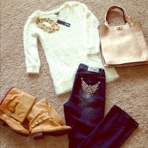 💥reduced💥Beautiful off white sweater NWT!