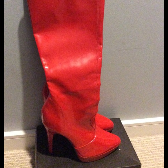 Red Platform Boot