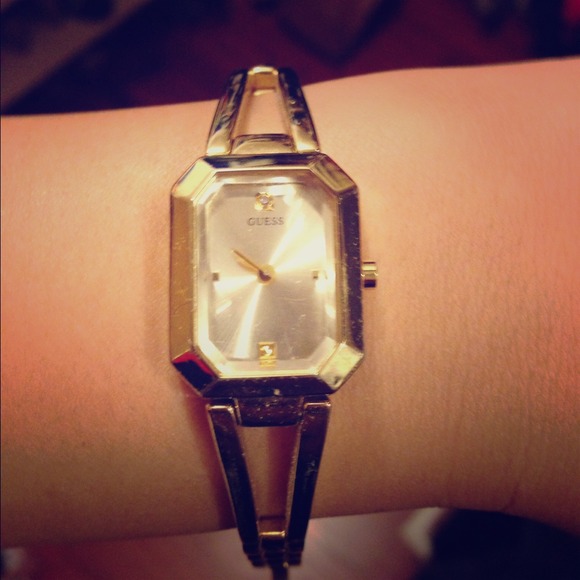 Guess Watch