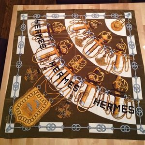 Hermes Scarf🎉🎉🎉markdown. Limited time