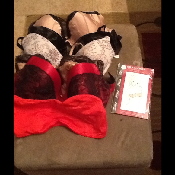 Bra bundle ( 6 ) varies brands varies sizes