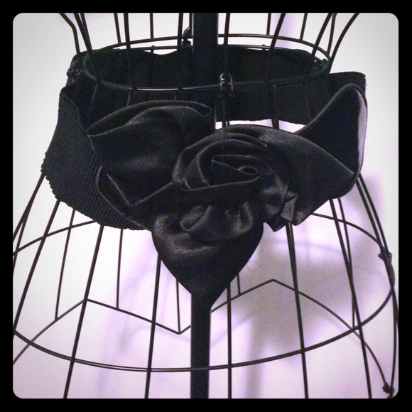 Black flower elastic belt💕🌺