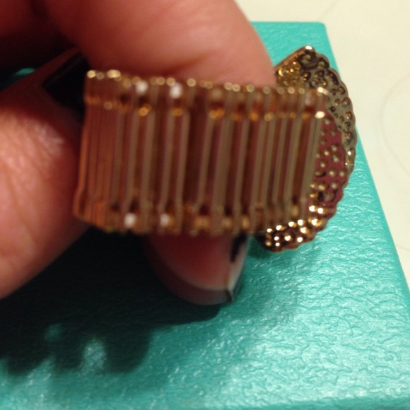 Lilly Pulitzer Ring - Picture 2 of 2