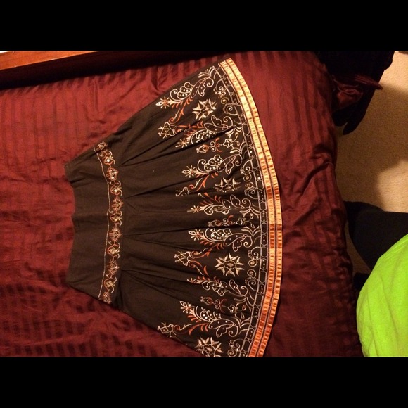 Knee length skirt - Picture 2 of 2