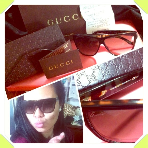 RESERVED*Authentic 💯 Gucci Sunglasses!