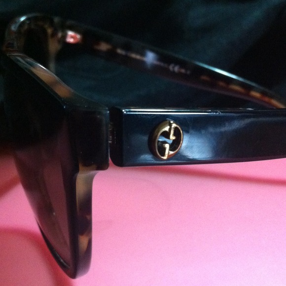 RESERVED*Authentic ? Gucci Sunglasses! main image 4