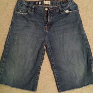 Children's Place boys size 12 husky denim shorts