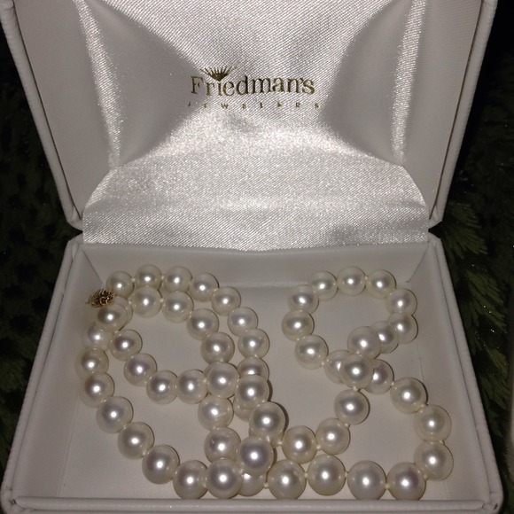 Absolutely no Trades or PayPal!!