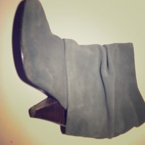 STEVE MADDEN heel boots!