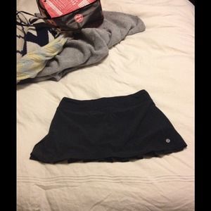 Lululemon run pace skirt size 6