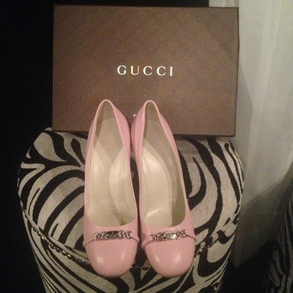 Gucci Shoes - Gucci Horsebit Pink Pump New in Box Sz 38.5