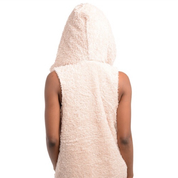 Faux Fur Vest www.popshopcouture.com - Picture 2 of 3