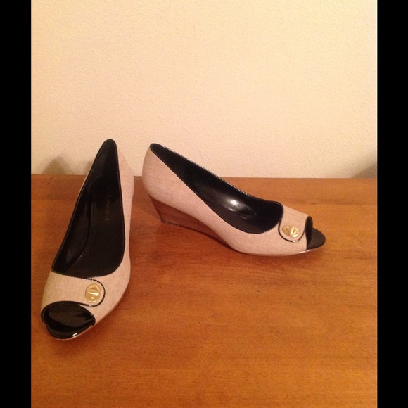 Nine West Fabric Wedge