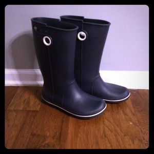 Navy Blue Rain Boots by Crocs!