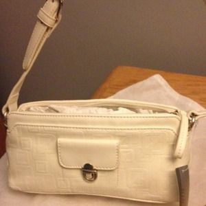 Nwt Off white small Nine & Co. bag By Nine West