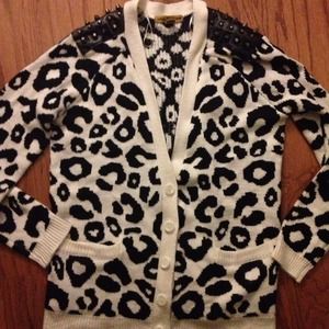 Beautiful Cardigan!!😊