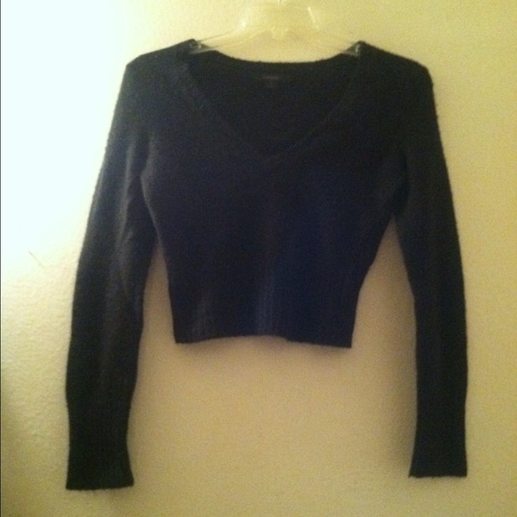 Express cropped sweater - Picture 2 of 4