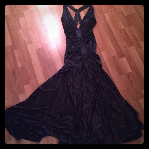 CACHE sz.10- dark navy formal mermaid rouched gown