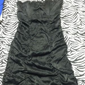 BLACK SHORT EXPRESS DRESS
