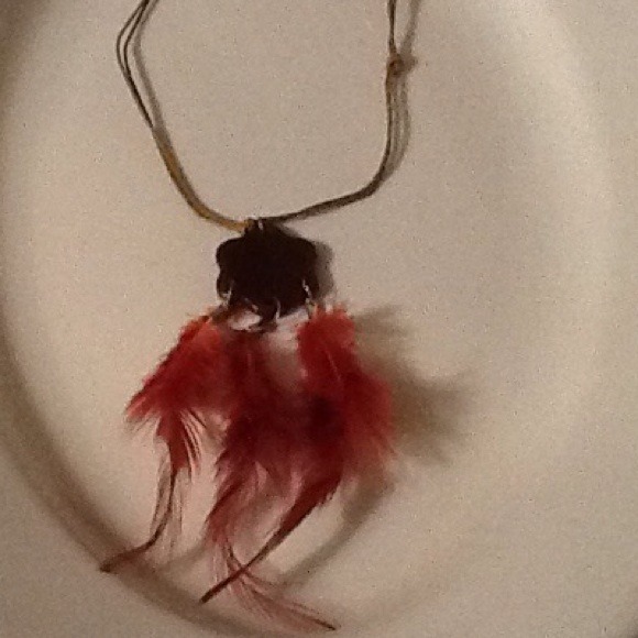 Feather Necklace - Picture 1 of 2