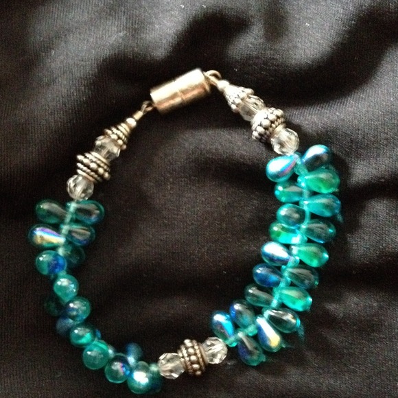 Blue crystal bracelet