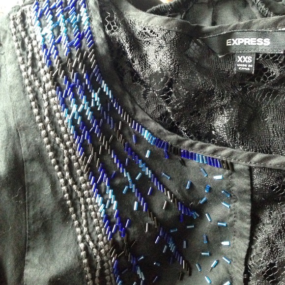 Express Lace-Back Top - Picture 4 of 4