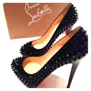 Christian Louboutin 42 patent black alti spike