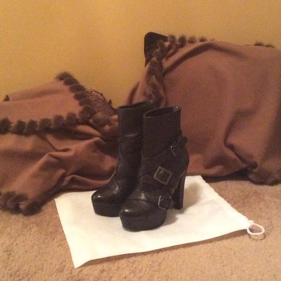 Brand new Guess Black Ankle Boots!