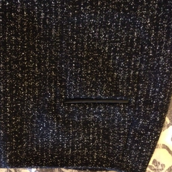 Mini skirt - Picture 2 of 3