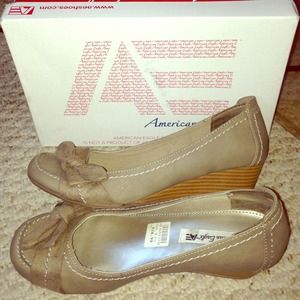 Tan Amy Wedges