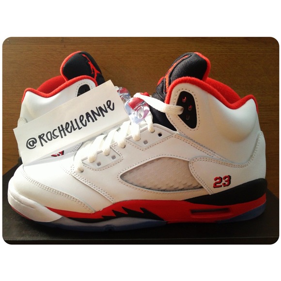 *SOLD* Air Jordan Fire Red 5
