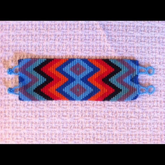 Native Beaded Bracelet - Picture 1 of 1