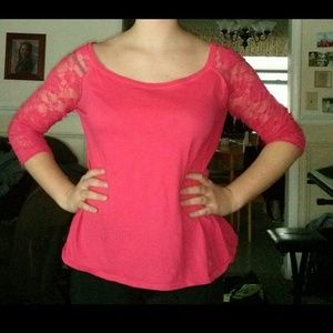 Pink T-shirt with Lace arms