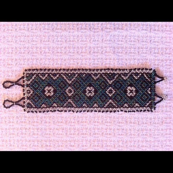 Native Beaded Bracelet - Picture 1 of 1