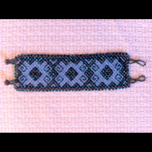 Native Beaded Bracelet - Picture 1 of 1