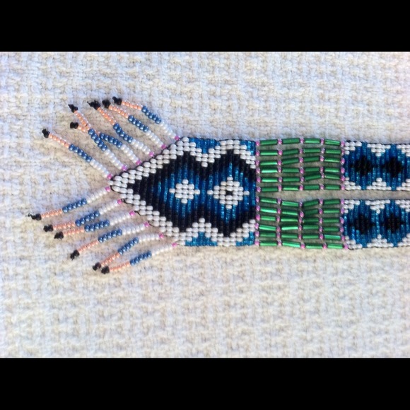 Native Beaded Necklace - Picture 1 of 4