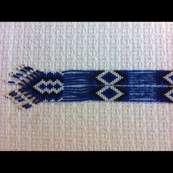 Native Beaded Necklace - Picture 1 of 3