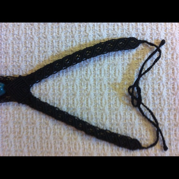 Macrame necklace w/semi precious Bead - Picture 4 of 4