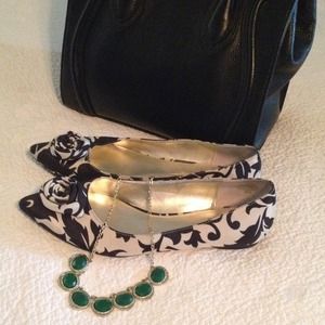 💯% Authentic AK Anne Klein flats