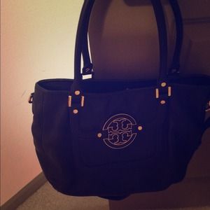 Tory burch tote!